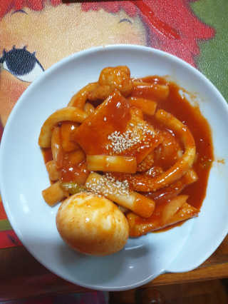 두번째 국떡 국가대표 떡볶이 1팩 + 영미칩 2봉 증정 — 4.5점을 준 리뷰어가 2019년 2월 올린 사용 사진