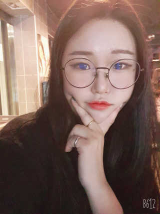 하프 문 아이즈 [하프문아이즈] 핑크 프루티X호지니 마스크팩 세트 — 4.5점을 준 리뷰어가 2019년 10월 올린 사용 사진