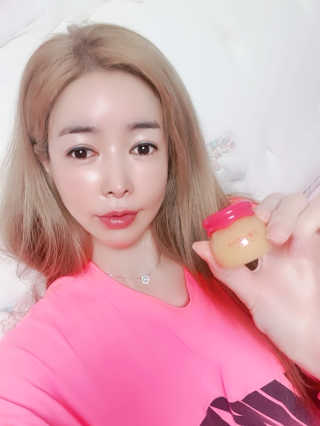[후르디아] 꿀과즙 보습 립밤_블루베리/석류 3개 세트 — 5점을 준 리뷰어가 2020년 3월 올린 사용 사진