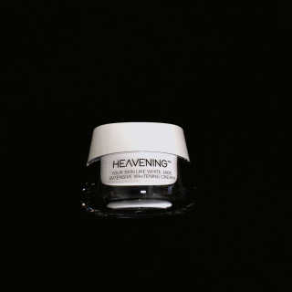헤브닝 인텐시브 화이트닝크림 50ml — 4.67점을 준 리뷰어가 2018년 9월 올린 사용 사진