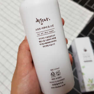 [이슬품은나] 야생녹차 이슬 스킨 110ml — 5점을 준 리뷰어가 2019년 9월 올린 사용 사진