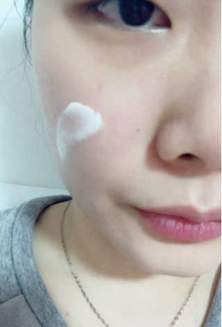 블랙모어스 내츄럴 비타민 E 크림 — 4.5점을 준 리뷰어가 2018년 3월 올린 사용 사진