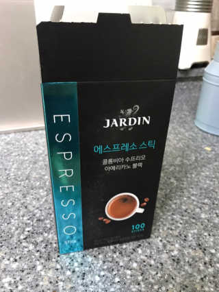 (주)쟈뎅 쟈뎅 에스프레소 스틱 아메리카노 블랙 — 5점을 준 리뷰어가 2018년 10월 올린 사용 사진