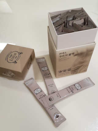 [하우투잇] 뤼에르 쿠르브 블랙 10ml x 30포 총 300ml — 3.5점을 준 리뷰어가 2020년 3월 올린 사용 사진