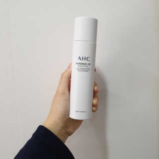 AHC 에이 에이치 씨 미니멀 10 워터리 에센스 — 5점을 준 리뷰어가 2018년 12월 올린 사용 사진