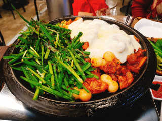 고향원조숯불닭갈비 [고향산천원조숯불닭갈비] 뼈없는 숯불닭갈비 2인세트 — 5점을 준 리뷰어가 2018년 10월 올린 사용 사진