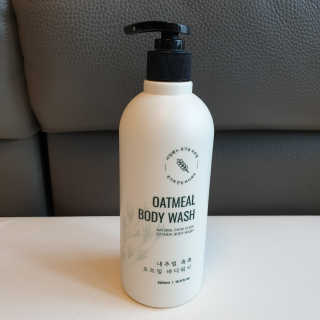 (주)에네스티 내추럴 촉촉  오트밀 바디워시 500ml — 5점을 준 리뷰어가 2019년 8월 올린 사용 사진