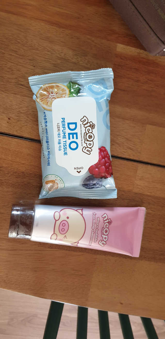니코피 데오퍼퓸 티슈 + 폼클린저 SET 리뷰 사진
