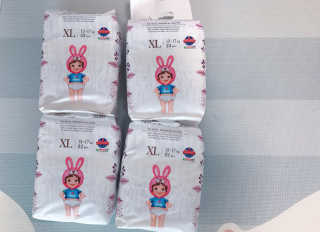 네추럴블라썸 NATURAL BLOSSOM 슈퍼 얇은 바지 기저귀 — 5점을 준 리뷰어가 2018년 8월 올린 사용 사진