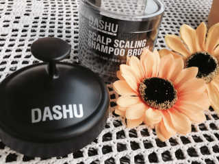 다슈코리아 다슈 데일리 스칼프 스케일링 샴푸 브러쉬 — 5점을 준 리뷰어가 2018년 3월 올린 사용 사진