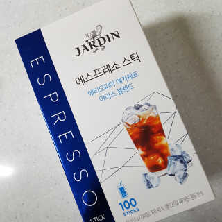 (주)쟈뎅 [쟈뎅] 에스프레소스틱 아이스블렌드 — 5점을 준 리뷰어가 2019년 5월 올린 사용 사진