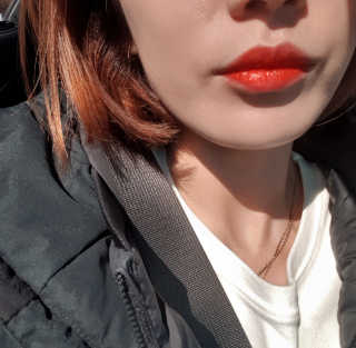 [블랙루즈] 에어 핏 벨벳틴트 시즌1 7종 중 택1+랜덤1 — 5점을 준 리뷰어가 2018년 11월 올린 사용 사진