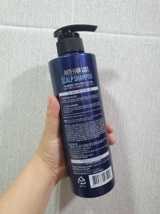 다슈코리아 다슈 단백질 한방 두피 골드 샴푸 500ml +샴푸브러쉬 — 5점을 준 리뷰어가 2020년 1월 올린 사용 사진