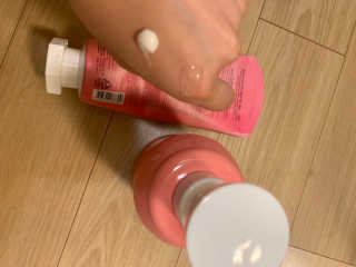 [후르디아] 복숭아 바디워시+바디에센스 세트 — 4점을 준 리뷰어가 2020년 3월 올린 사용 사진