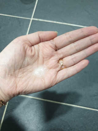 (주)에네스티 내추럴 촉촉  오트밀 바디워시 500ml — 5점을 준 리뷰어가 2019년 11월 올린 사용 사진