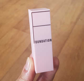 FM메이크업 벨벳 크리미 립스틱 05리얼코랄 — 4점을 준 리뷰어가 2018년 3월 올린 사용 사진