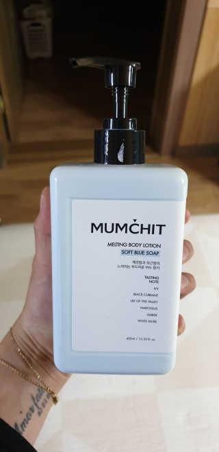 멈칫(MUMCHIT) 멜팅 바디로션 — 5점을 준 리뷰어가 2018년 12월 올린 사용 사진