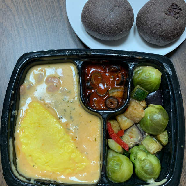 [키플] 저탄수 스리라차크림쉬림프오믈렛 도시락+모닝빵 리뷰 사진