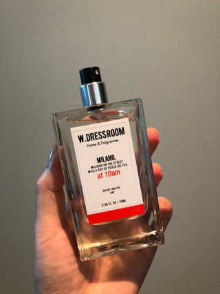 더블유드레스룸 퍼퓸 EDT 70ml — 3.67점을 준 리뷰어가 2018년 9월 올린 사용 사진