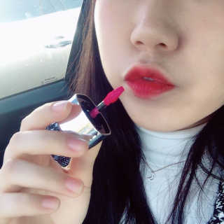 셀레뷰 하이 퍼포먼스 립 틴트 마스터 — 4.5점을 준 리뷰어가 2018년 3월 올린 사용 사진