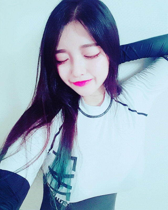 레이지비x황정음 리뷰 사진