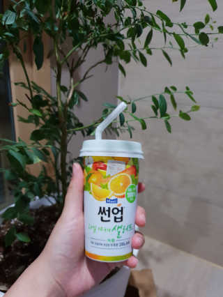 과일야채샐러드 썬업 과일야채 샐러드 3종 — 5점을 준 리뷰어가 2018년 8월 올린 사용 사진