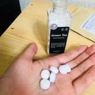 마노리치 천연유래 허브 고체치약 리치탭스 50정 — 4.5점을 준 리뷰어가 2018년 3월 올린 사용 사진