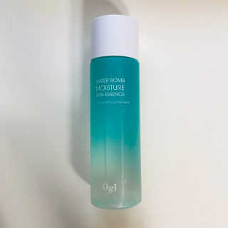 오지아이 워터 밤 모이스처 스킨 에센스 180ml — 5점을 준 리뷰어가 2019년 12월 올린 사용 사진