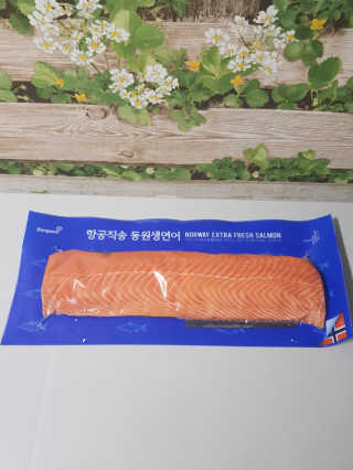 동원산업 항공직송 동원생연어 — 5점을 준 리뷰어가 2019년 7월 올린 사용 사진