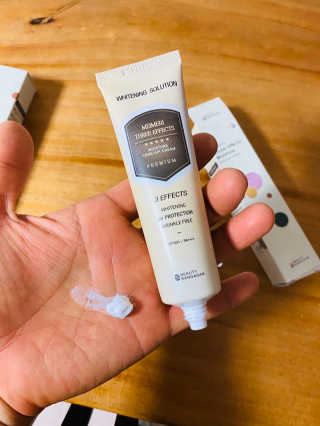 메이메리 쓰리이펙츠 모이스처 톤업크림 50ml — 5점을 준 리뷰어가 2020년 1월 올린 사용 사진