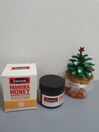 SWISSE 스위스 마누카 허니 디톡시파잉 페이셜 마스크 — 4.5점을 준 리뷰어가 2020년 1월 올린 사용 사진