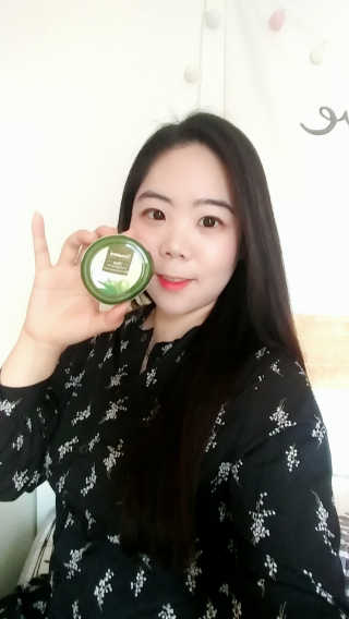 히말라야코리아 올리브 수분크림 — 5점을 준 리뷰어가 2018년 10월 올린 사용 사진