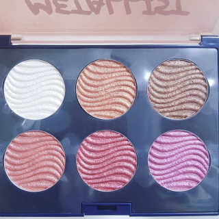 터치인솔 섀도우 팔레트와 젤아이라이너 펄덕후 세트 — 5점을 준 리뷰어가 2018년 8월 올린 사용 사진