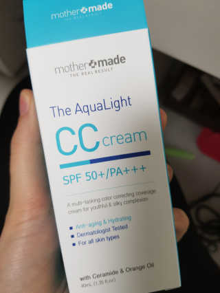 마더메이드 더 아쿠아라이트 CC크림 SPF50+ PA+++ — 4.5점을 준 리뷰어가 2019년 4월 올린 사용 사진