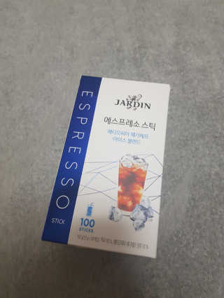 (주)쟈뎅 [쟈뎅] 에스프레소스틱 아이스블렌드 — 5점을 준 리뷰어가 2019년 4월 올린 사용 사진