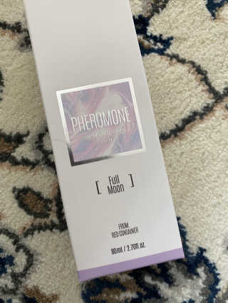 레드컨테이너 페로몬향 퍼퓸 바디미스트 80ml — 1점을 준 리뷰어가 2020년 2월 올린 사용 사진