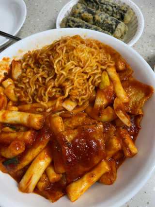 화곡미담 옛날 떡볶이 — 2점을 준 리뷰어가 2020년 4월 올린 사용 사진