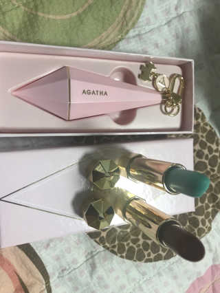아가타 [AGATHA] 프리미에르 립스틱 — 5점을 준 리뷰어가 2018년 5월 올린 사용 사진