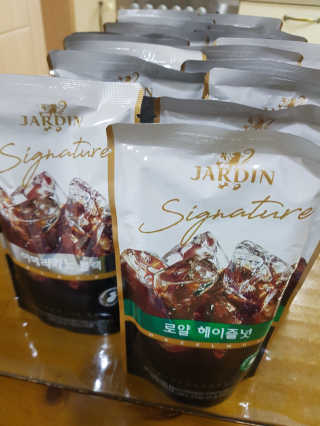 (주)쟈뎅 쟈뎅 시그니처 블랙, 헤이즐넛 230ml — 5점을 준 리뷰어가 2018년 6월 올린 사용 사진