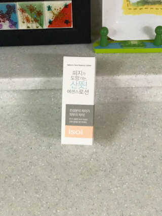 아이소이 피지가 도망가는, 산뜻! 에센스 로션 — 4.67점을 준 리뷰어가 2017년 8월 올린 사용 사진