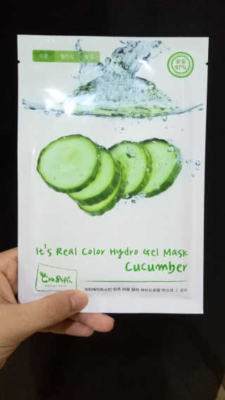 CRE8SKIN(크리에이트스킨) It's Real Color Cucumber — 4점을 준 리뷰어가 2017년 6월 올린 사용 사진