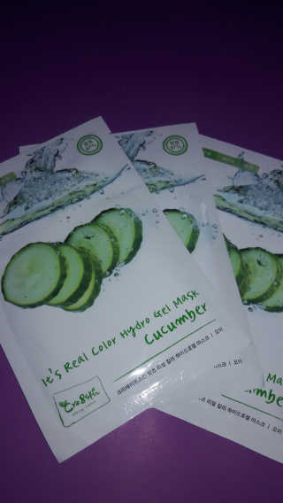 CRE8SKIN(크리에이트스킨) It's Real Color Cucumber — 5점을 준 리뷰어가 2017년 6월 올린 사용 사진
