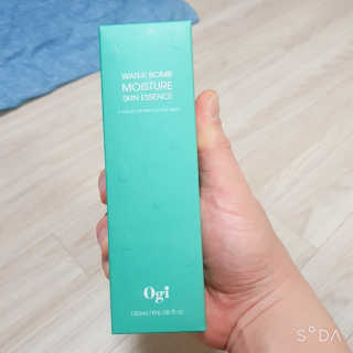 오지아이 워터 밤 모이스처 스킨 에센스 180ml — 5점을 준 리뷰어가 2020년 1월 올린 사용 사진
