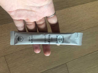 [하우투잇] 뤼에르 쿠르브 블랙 10ml x 30포 총 300ml — 3점을 준 리뷰어가 2020년 2월 올린 사용 사진