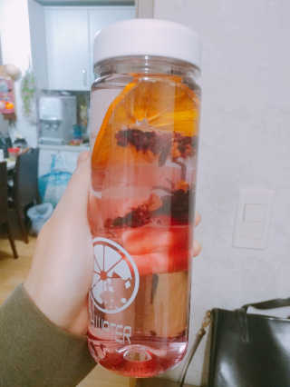ㅎㅎ마이워터 ㅎㅎ 마이워터 과일워터팩+전용보틀_레몬오렌지 — 5점을 준 리뷰어가 2017년 9월 올린 사용 사진