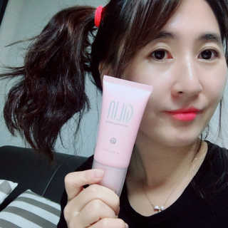 벨라수 기린 넥프팅 크림 — 5점을 준 리뷰어가 2018년 10월 올린 사용 사진