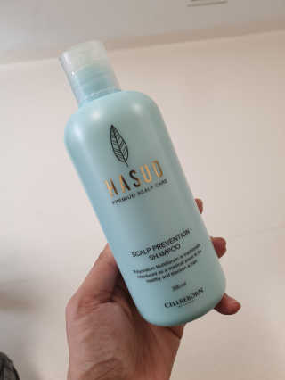 셀리본 하수오 내츄럴 프리벤션 탈모관리 샴푸 300ml — 4점을 준 리뷰어가 2019년 11월 올린 사용 사진
