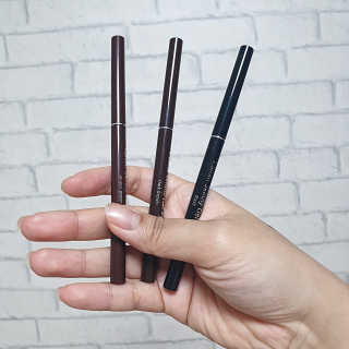 우드버리 1.5mm 스키니 젤 아이라이너 — 5점을 준 리뷰어가 2019년 5월 올린 사용 사진