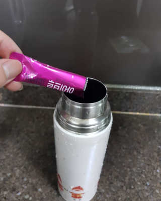 한국맥널티 아이브루 헤이즐넛향 100T — 5점을 준 리뷰어가 2019년 10월 올린 사용 사진