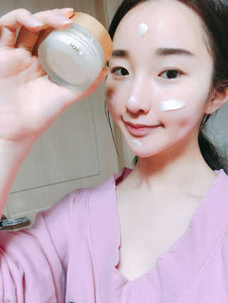 아이소이 코어탄력크림 — 3.67점을 준 리뷰어가 2018년 2월 올린 사용 사진